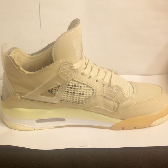 Off-White x Wmns Air Jordan 4 SP \'Sail\'
